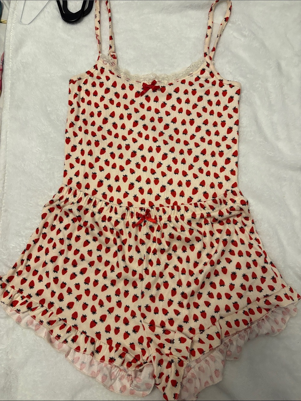 Strawberry’s pajama set